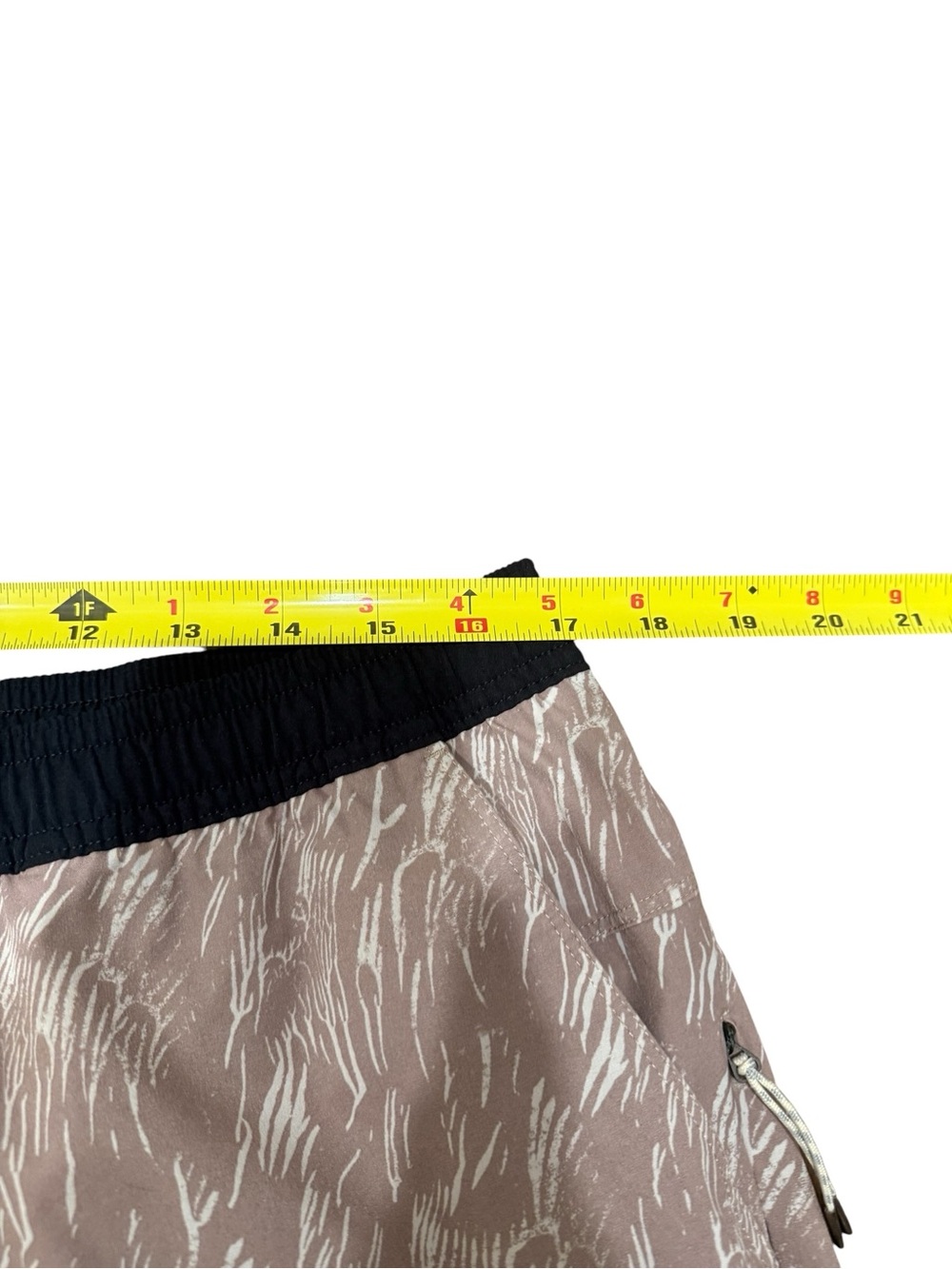 Vuori Men’s “Maverick Volley” Short 6” Inseam In Umber Lux Size XL Summer Beach - Picture 8 of 9